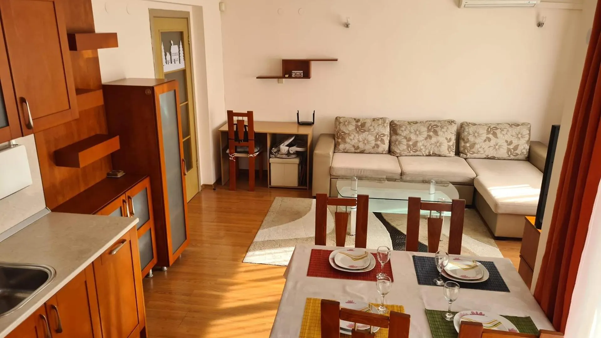 Spacious 2 Bedroom Apartment Σόφια Βουλγαρία