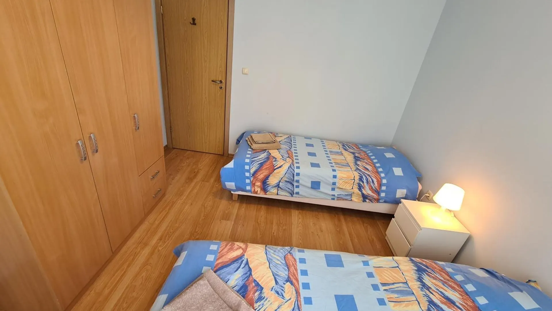 Spacious 2 Bedroom Apartment Σόφια